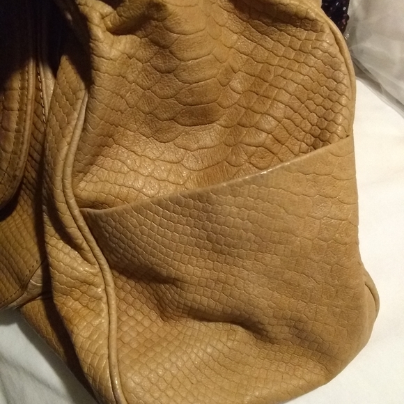 Elliott Lucca genuine leather handbag/purse - Picture 15 of 16